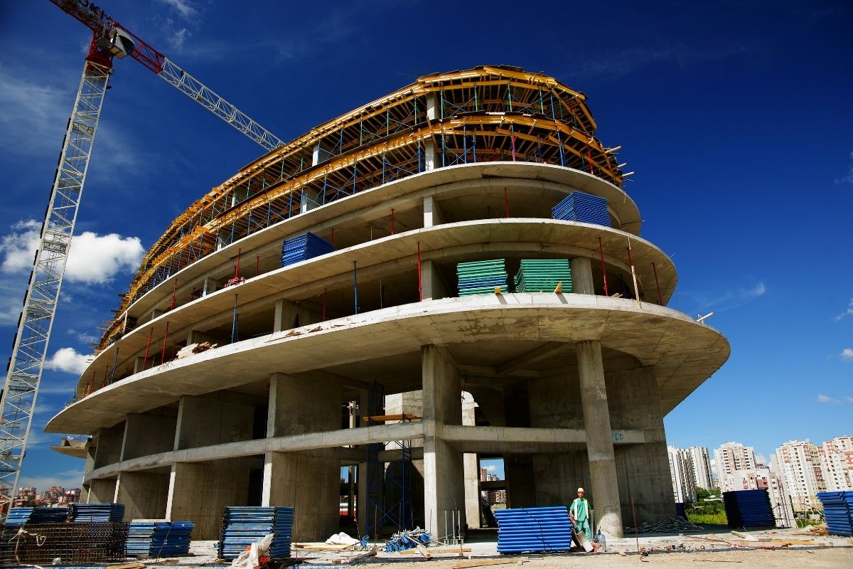 Beton bariyer sevkiyat hazırlığı